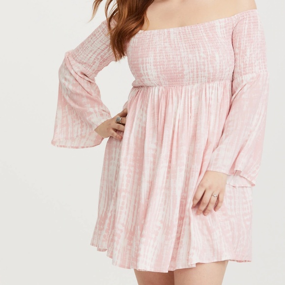 torrid Dresses & Skirts - NWT Torrid Pink and White Boho Dress
